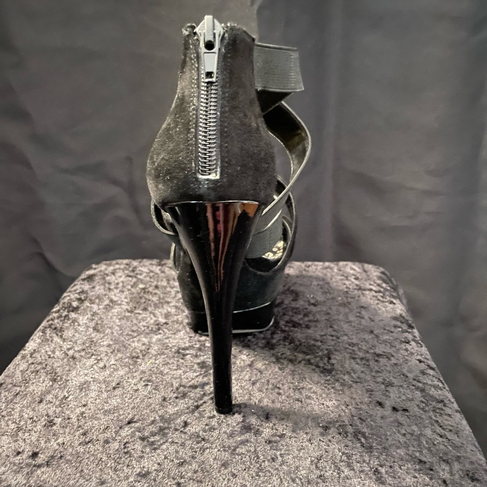 Stilettos - Picture 6 of 6